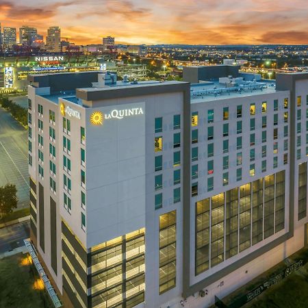 La Quinta Inn & Suites By Wyndham Nashville Downtown Stadium Εξωτερικό φωτογραφία